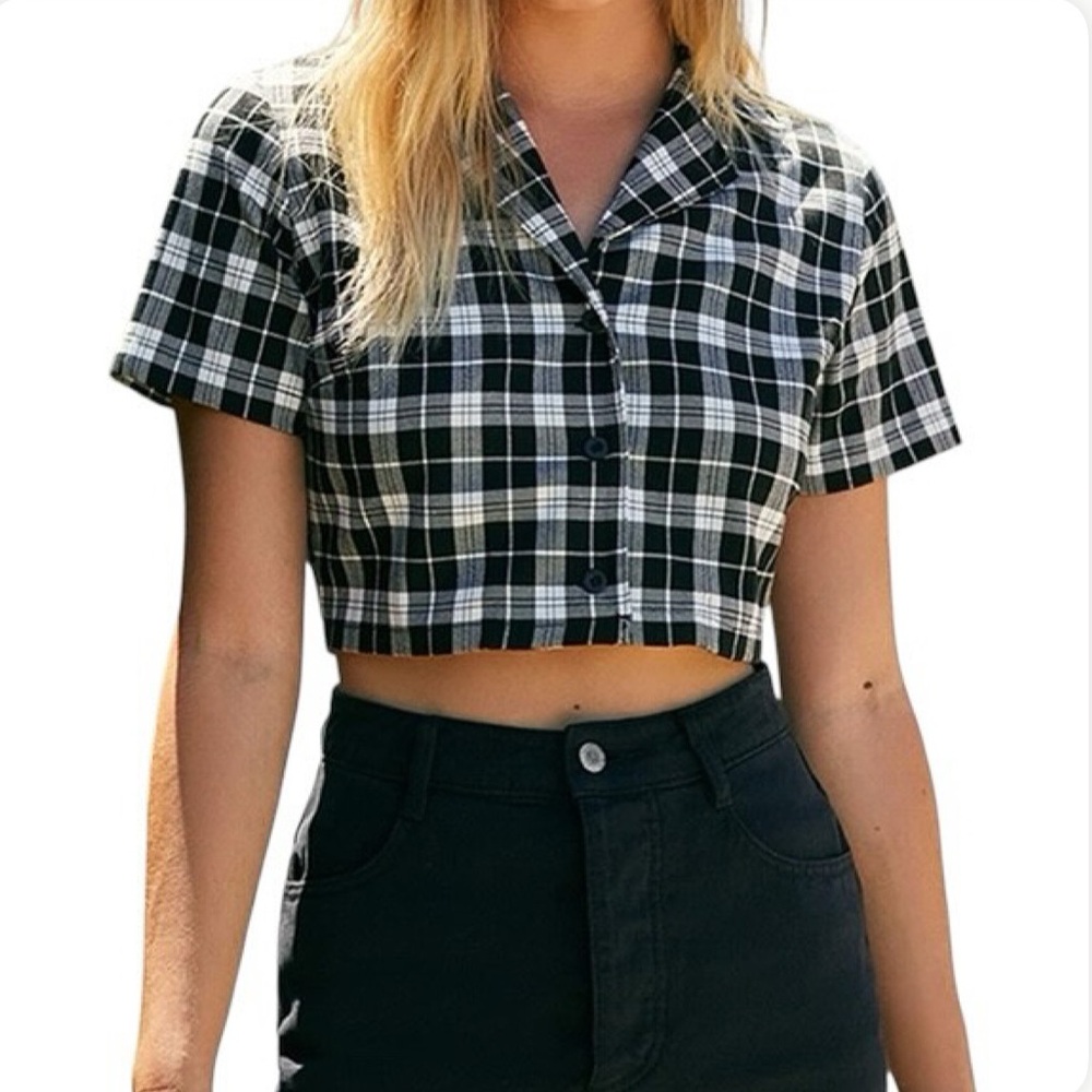 Brandy Melville Plaid Black and White Cropped Button Up Top